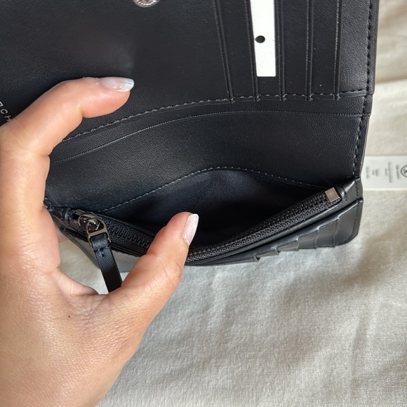 NWT Tory Burch Willa matte medium Black Quilted Card Holder black wallet - Picture 8 of 10